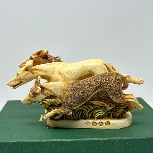 Harmony Kingdom Retired Racers Greyhounds Marble Resin Box Figurine 3060/5000 LE - Picture 2 of 12